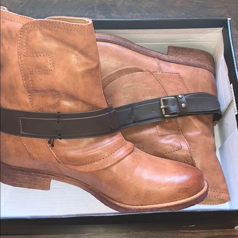 NWB Boots adorable